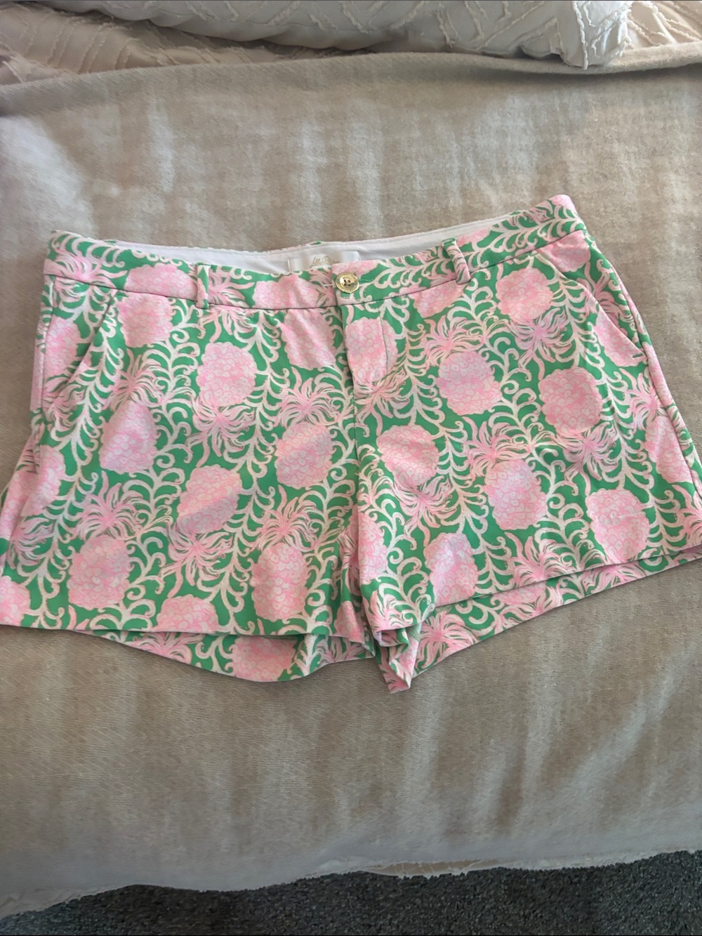 Lilly Pulitzer Pink Pineapple Print Green Shorts